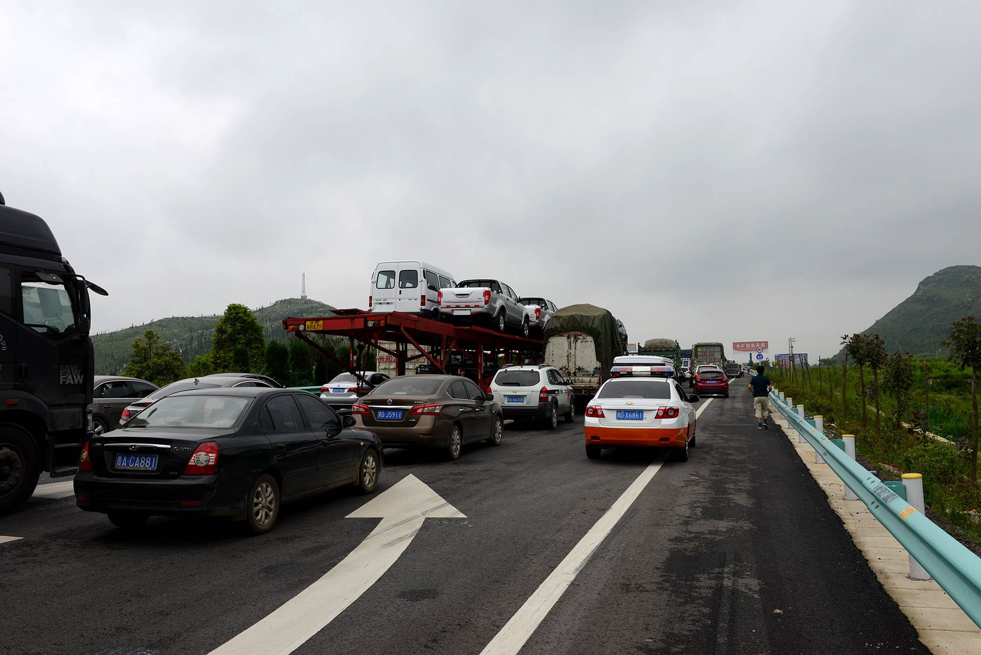 國慶期間高速路堵車路況最新報告，國慶高速路擁堵實時更新報告，路況最新報告