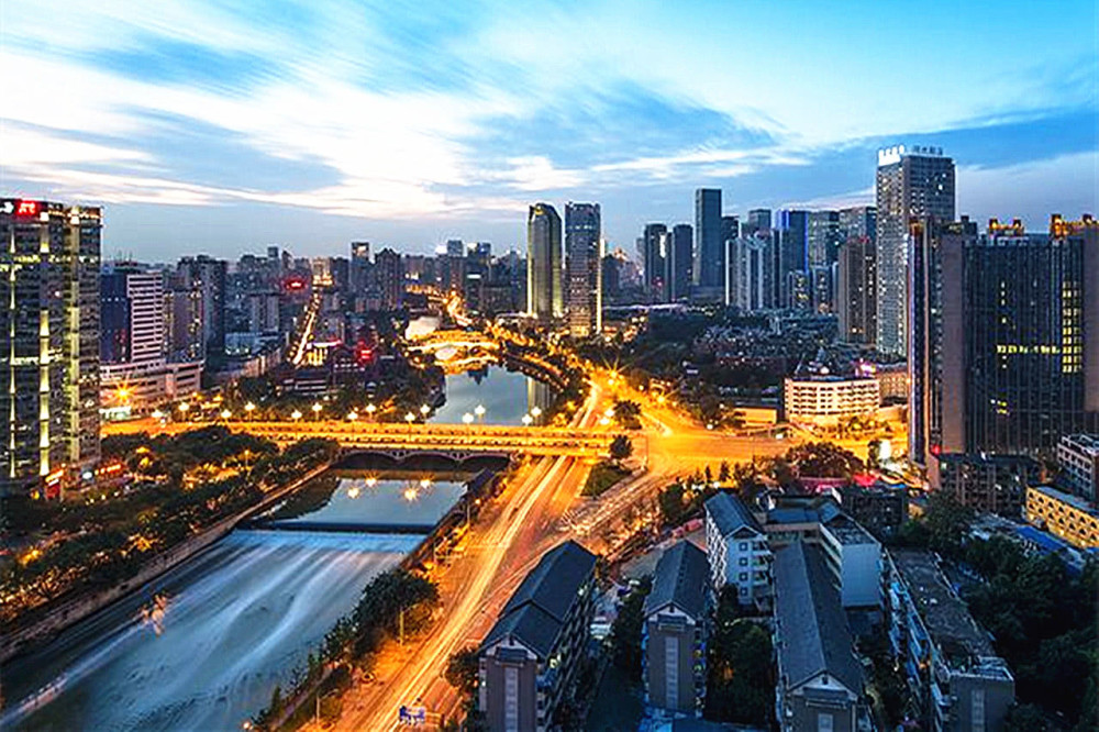 成都，一座歷史與現代交織的繁華都市，成都，歷史與現代交織的繁華之都